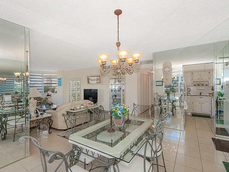 1980 S Ocean Dr #3P — Photo 4
