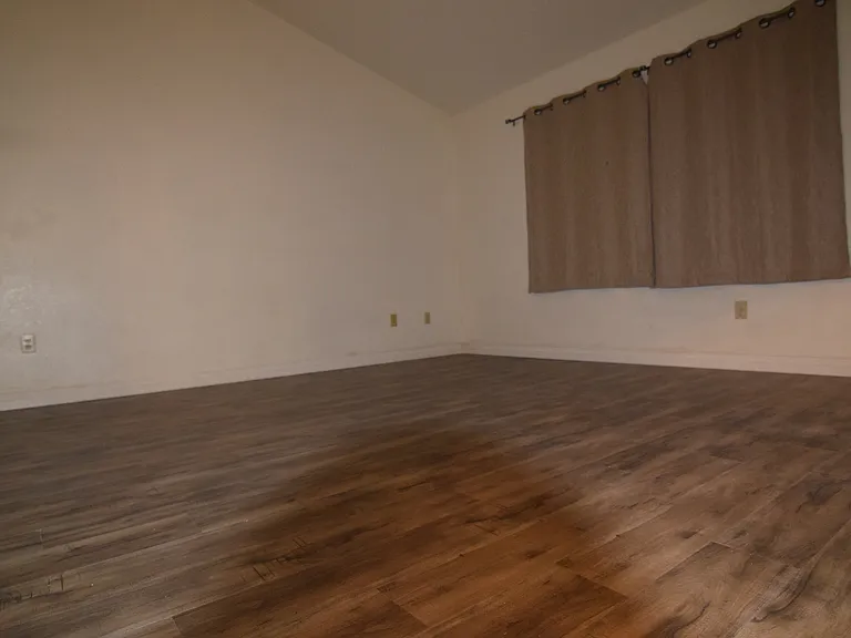 37522 Monarch St — Photo 14