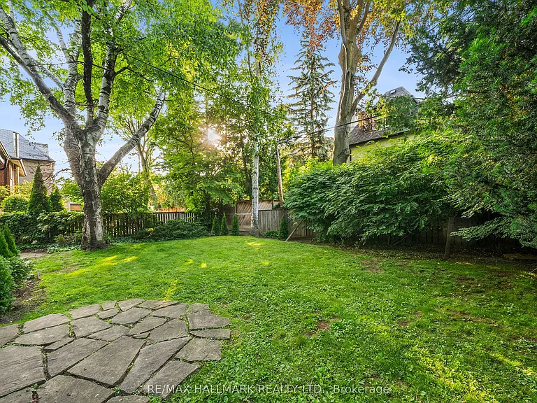 16 Elderwood Dr — Photo 40