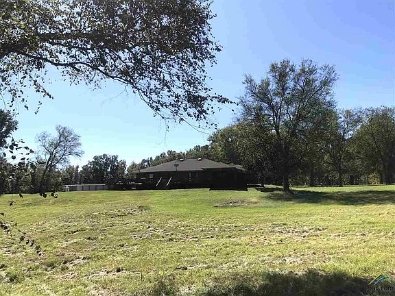 3rd image of 1702 County Road 3301
