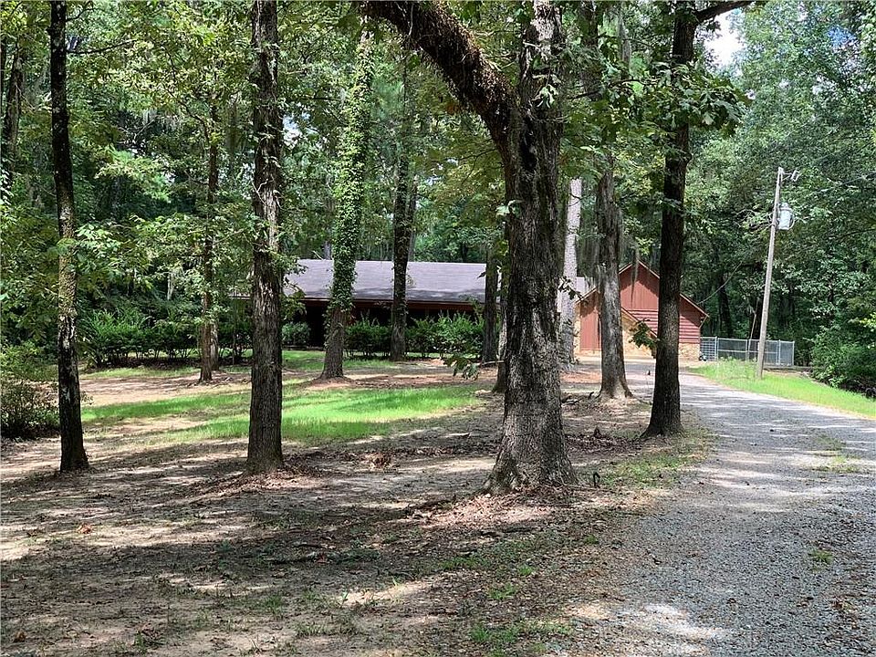 1st image of 775 White Oak Ln