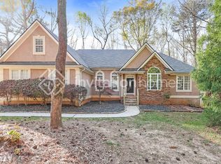 684 Marion Beavers Rd, Sharpsburg, GA 30277