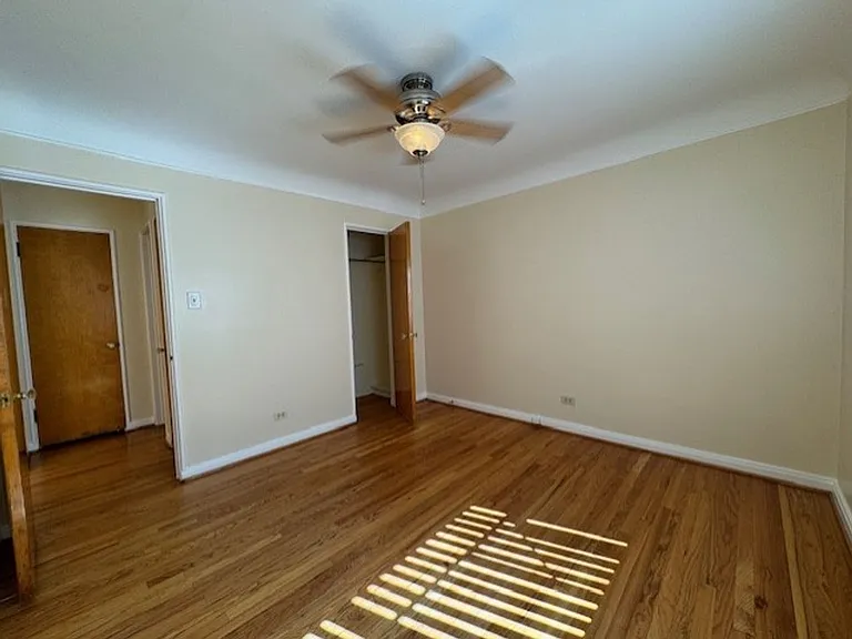 Sherman Arms Apartments — Photo 13