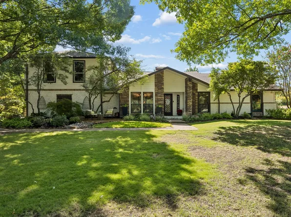 520 Cottonwood Pl, Fairview, TX 75069