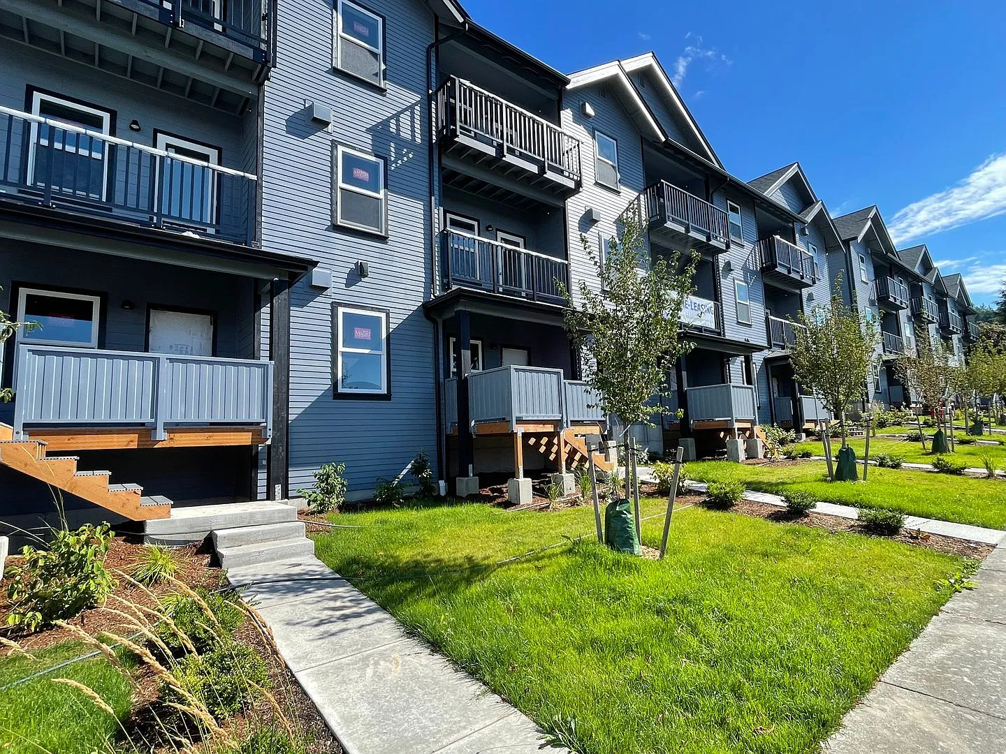 Preleasing: Ground Floor Ada-Accessible 2 Bdrm + Den/1 Bath Near Wwu And Downtown! One Month Free! — Photo 1