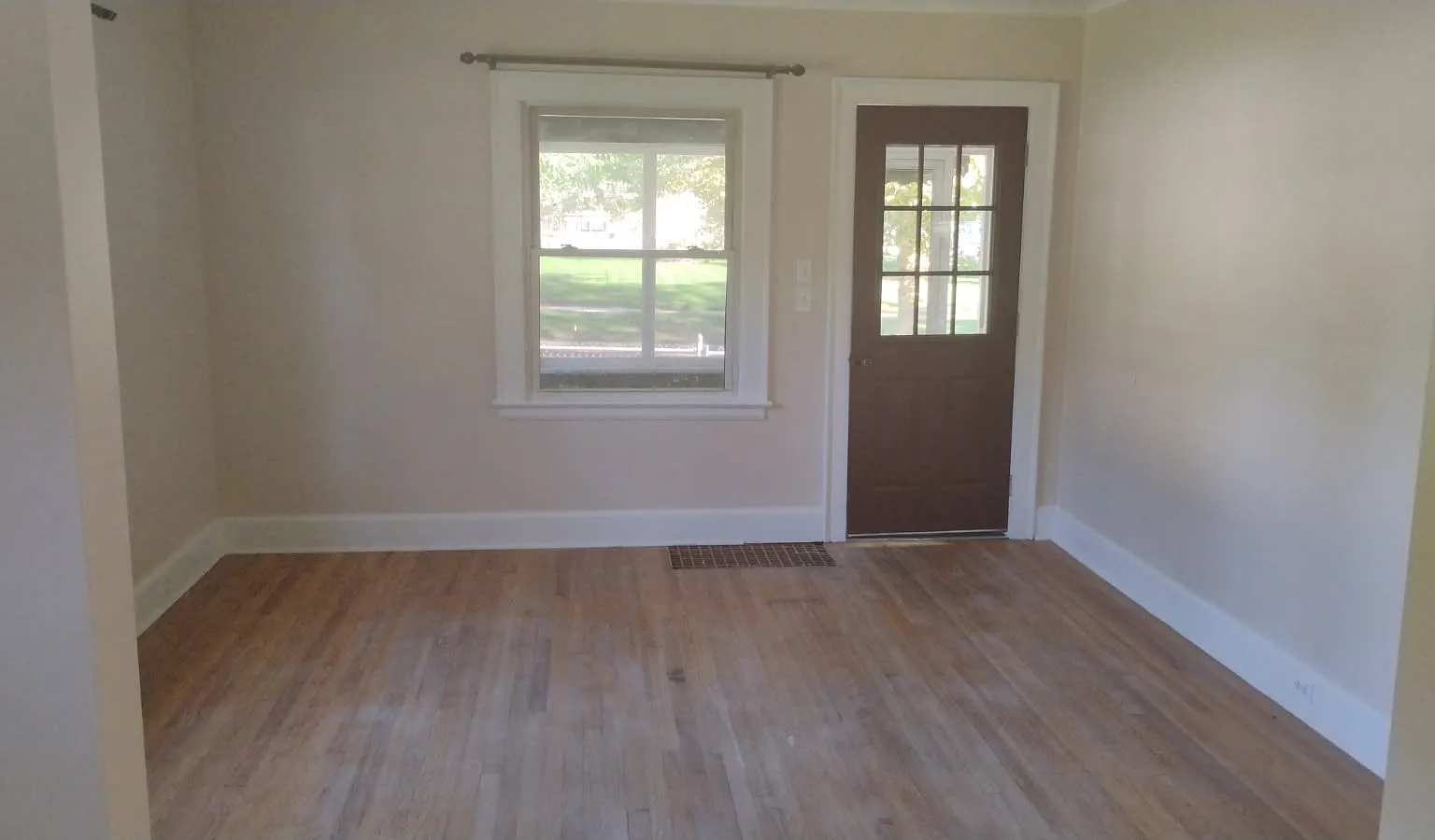 243 Damon Street - 1 — Photo 3