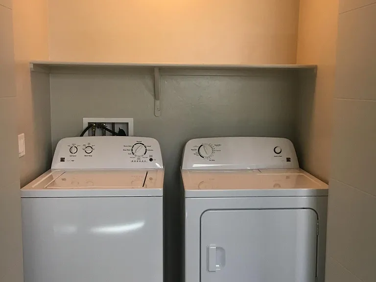 982 E Park Modern Dr — Photo 20