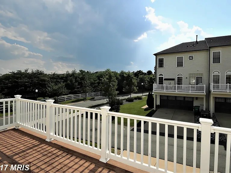 Spacious deck off the kitchen