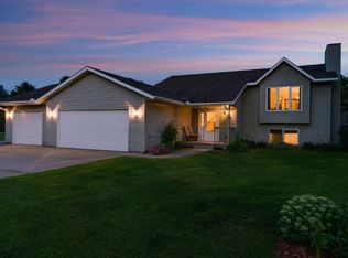 5396 Elkton Trl, Faribault, MN 55021