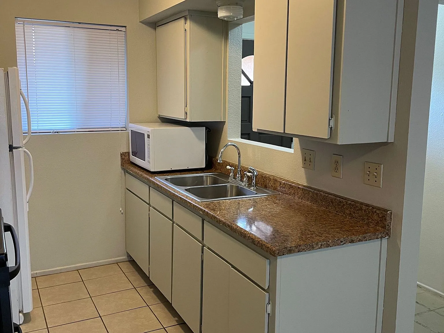 2 bed, 750 sqft, $800 — Photo 4
