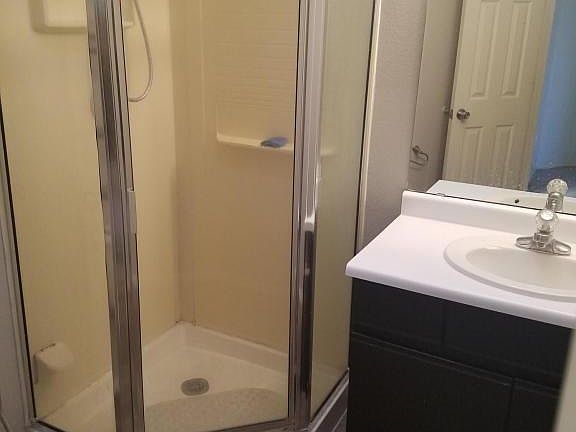 4th image of 615 Menaul Blvd NW Unit C