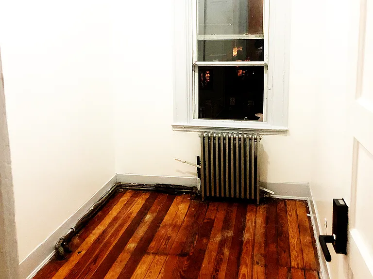 535 E 29th St #2-1 — Photo 1