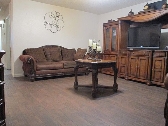 2nd image of 1031 S Arena Dr