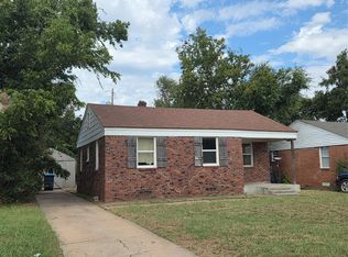 533 E Boeing Dr, Midwest City, OK 73110
