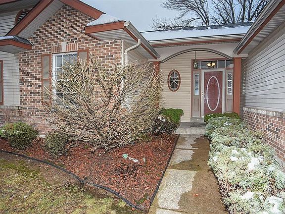 2nd image of 2405 Black Pine Ct