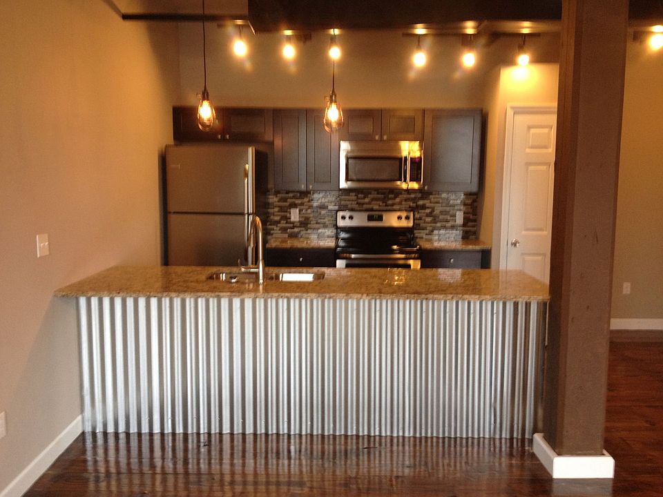 1st image of 175 W Gay Ave Ste 10