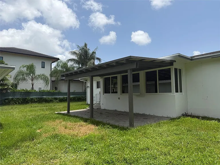 7840 SW 71st Ave — Photo 24