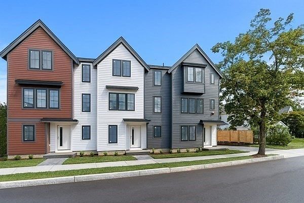 1st image of 14 Elm St #14