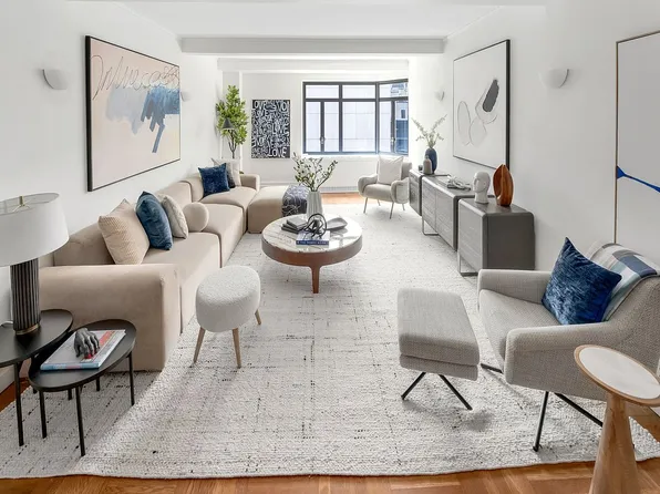 25 W 54th St APT 8F, New York, NY 10019