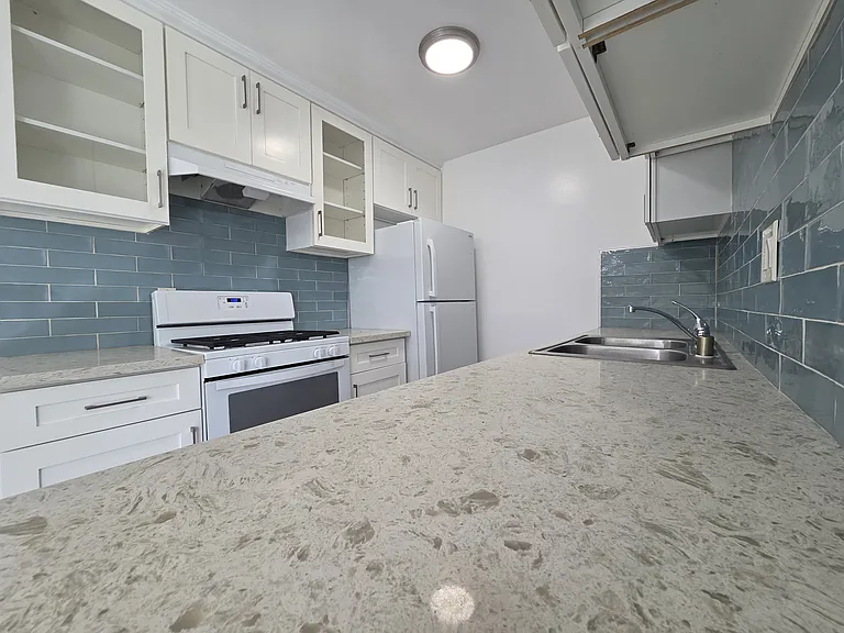 Palmera Apartments — Photo 11