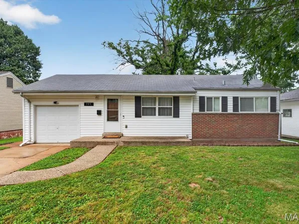 795 Babler Dr, Florissant, MO 63031