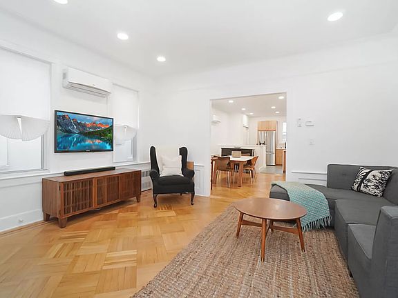 2nd image of 6662 Sedgwick Pl