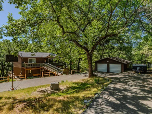 17640 Tannery Ln, Pine Grove, CA 95665
