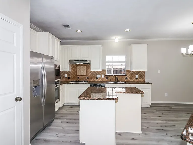 2634 Vermillion Rd — Photo 7