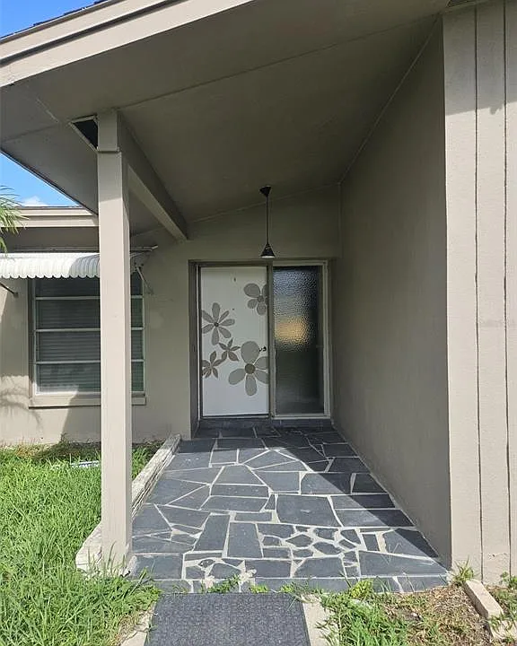 2245 Cedar Dr