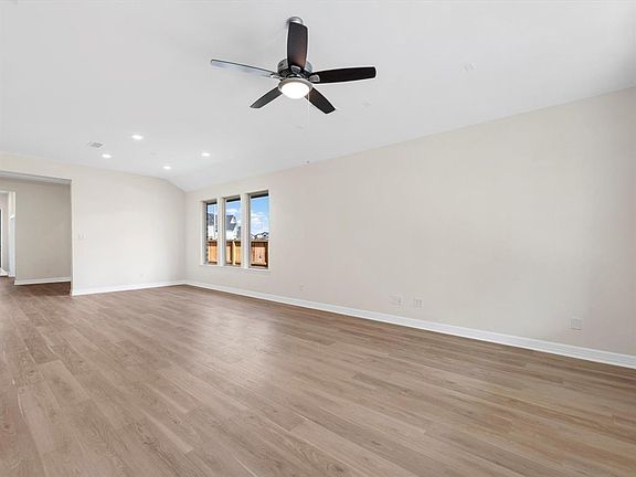 4th image of 4203 Chloe Ridge Ln