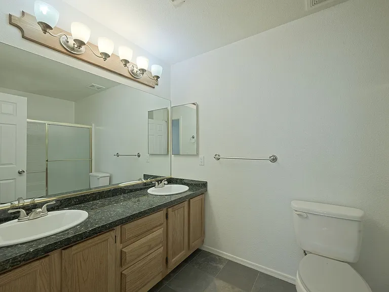 2980 Camino Del Rio — Photo 9