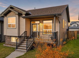 15 S Inkster Close, Red Deer, AB T4R0A7