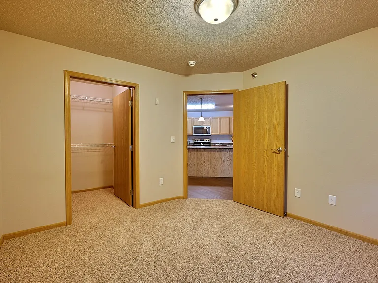 Fargo, ND East Bridge Apartments | Bedroom