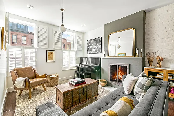 Sold by Corcoran | media 14