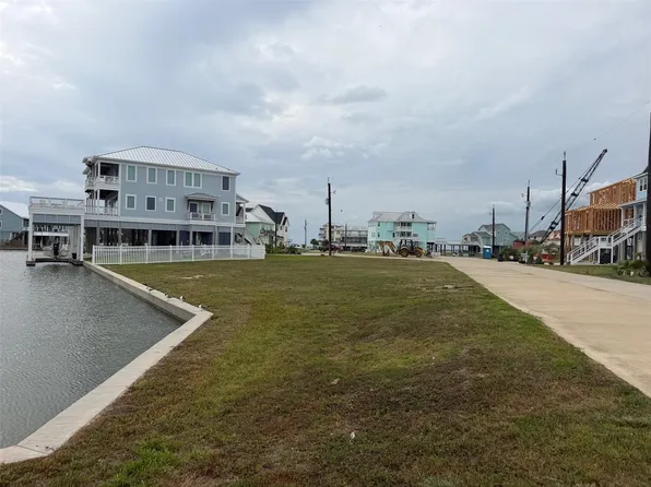 411 Neptune Cir Lot 148, Galveston, TX 77554