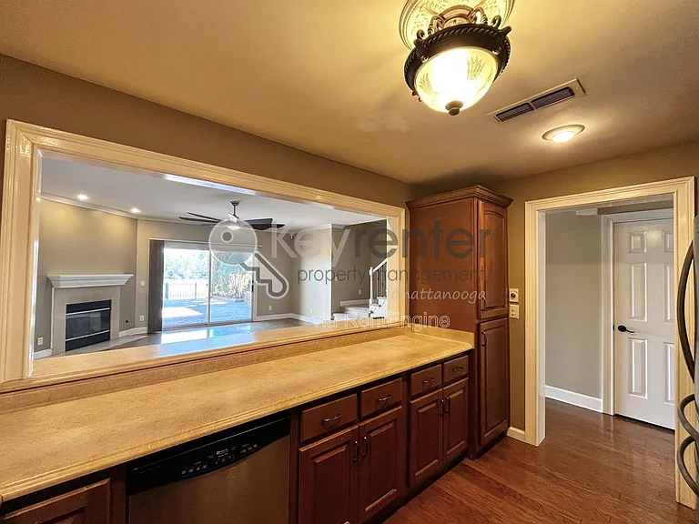 3166 Waterfront Dr — Photo 8