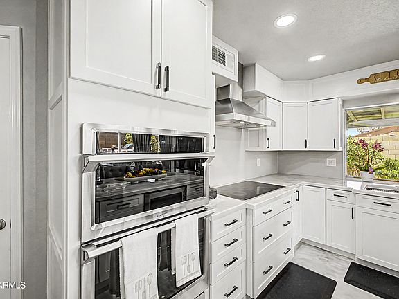 4th image of 4301 N 81ST Avenue