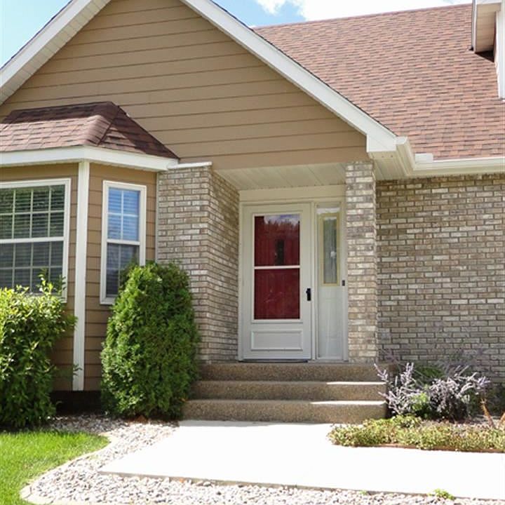 1st image of 209 Chancery Ln