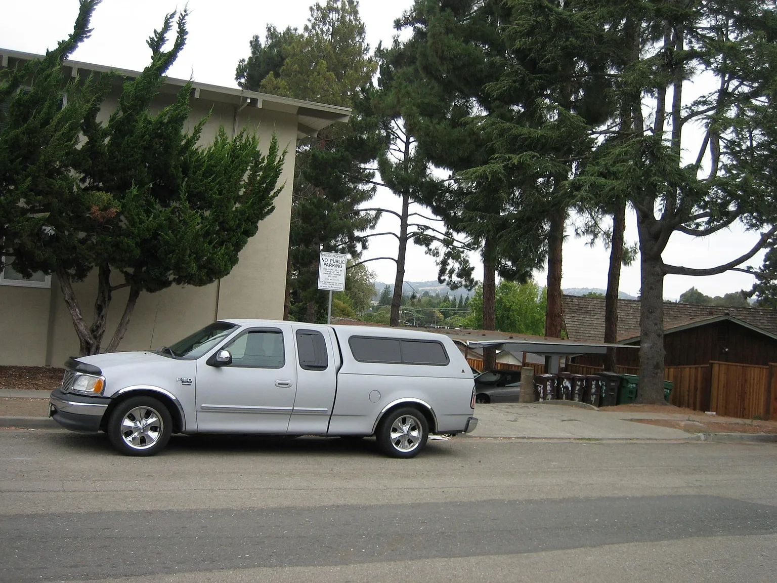 2 bed, 1.5 bath, 1220 sqft, $2,500 — Photo 1