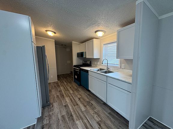 5th image of 2322 Crestview Dr #99