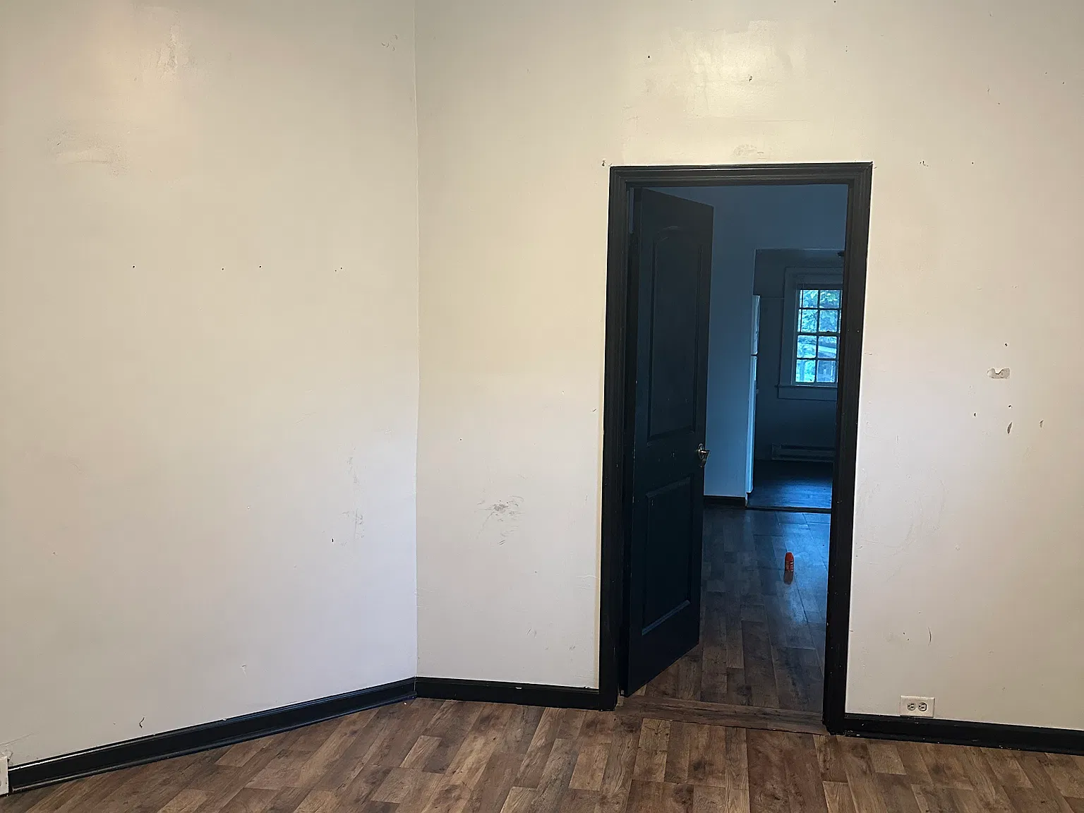 1 bed, 700 sqft, $900 — Photo 2