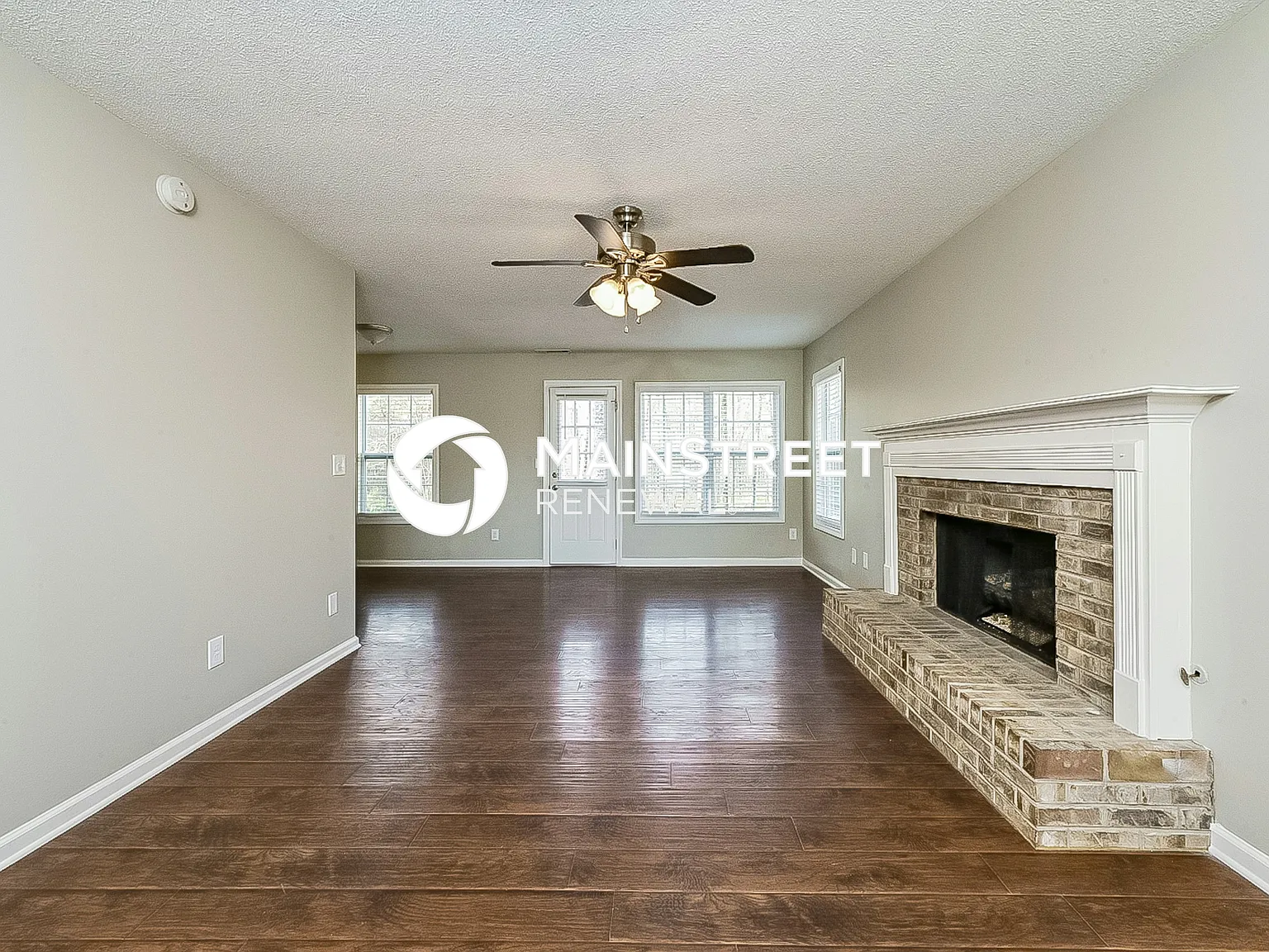 368 Grove Hill Dr — Photo 4