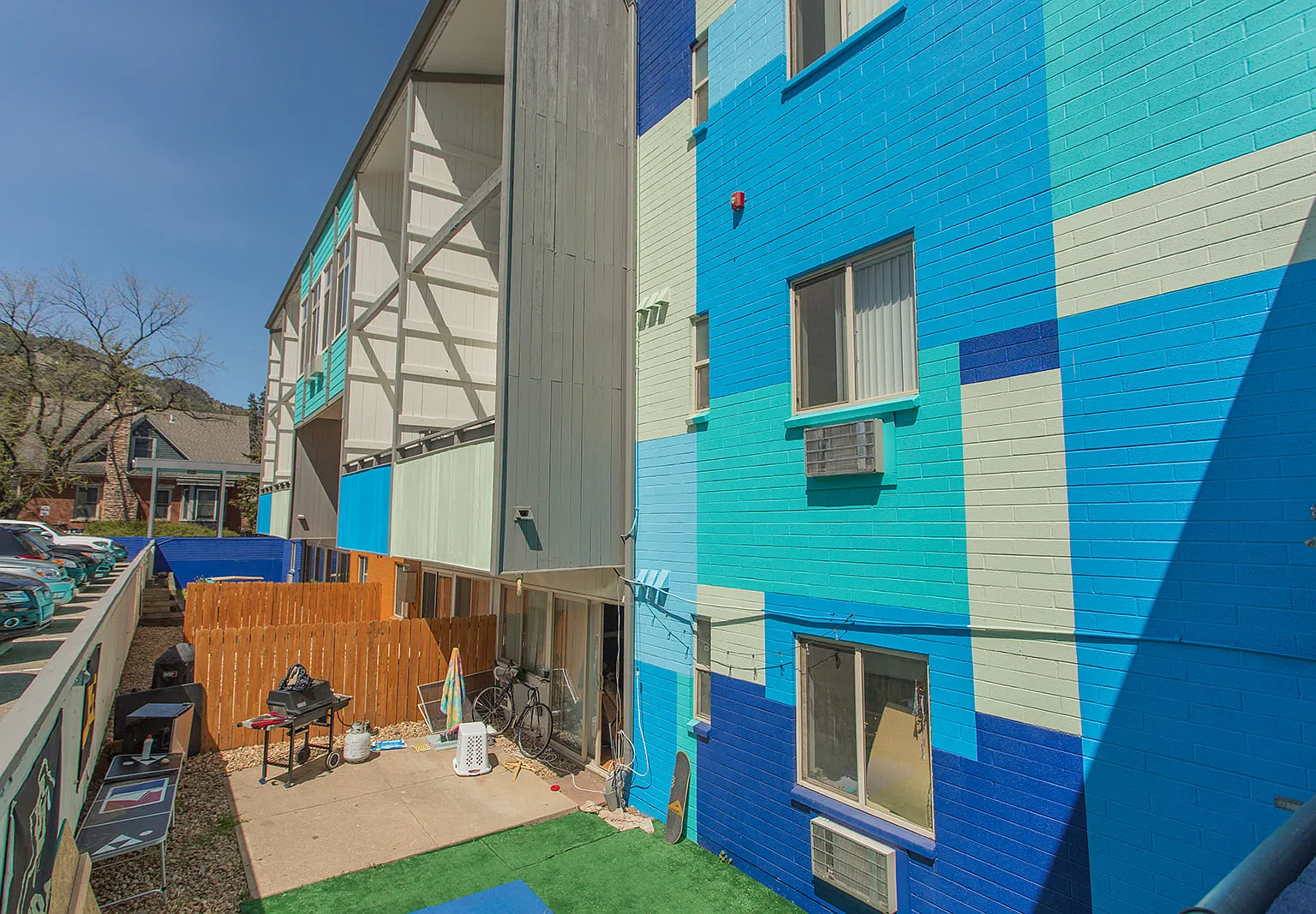 View House — Photo 2