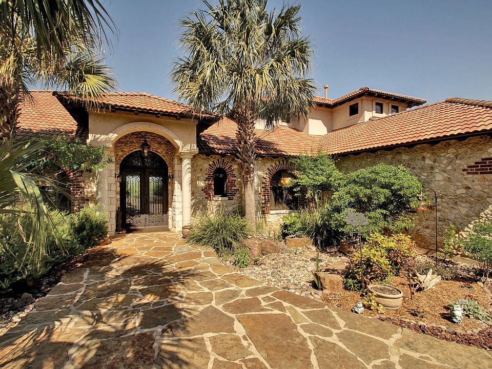 1st image of 16816 Travista