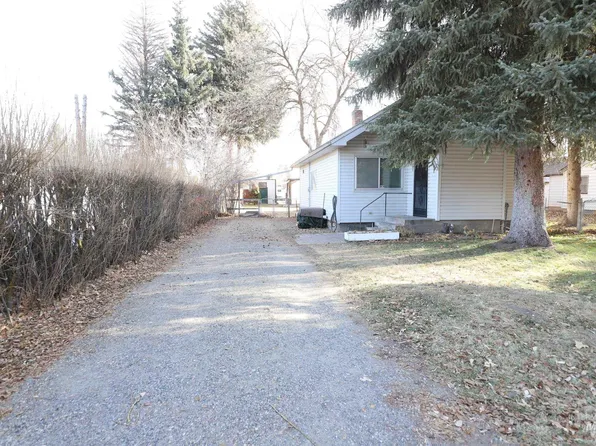414 N Elm St, Shoshone, ID 83352