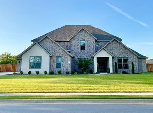 1502 Lake Estates Dr, Springdale, AR 72762