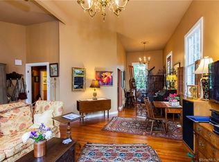 103 Boston St, Guilford, CT 06437