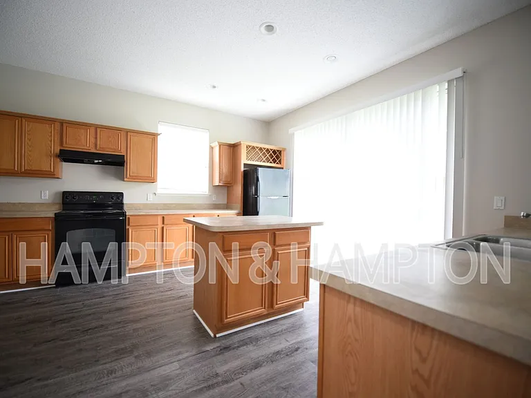 2809 Eagle Claw Ct — Photo 7