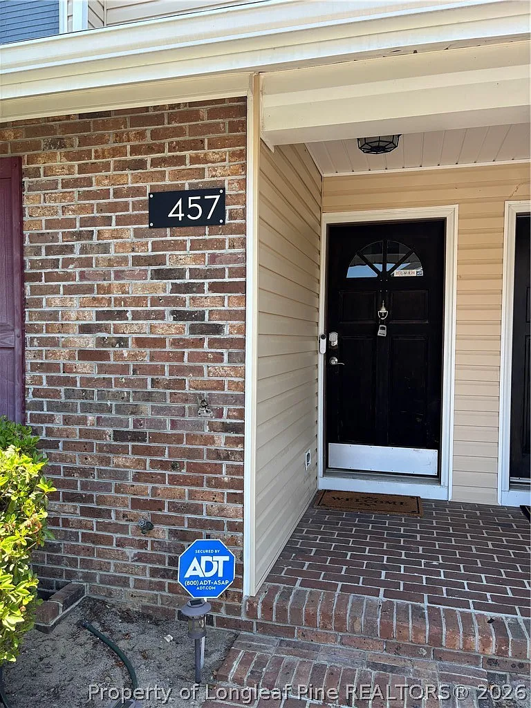 3 bed, 3.0 bath, 1545 sqft, $1,895 — Photo 2