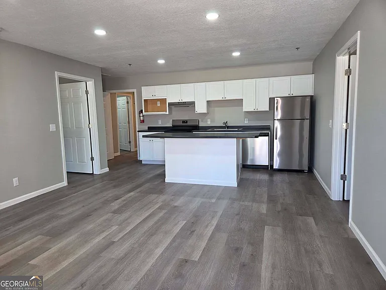 311 Jerriel St — Photo 9